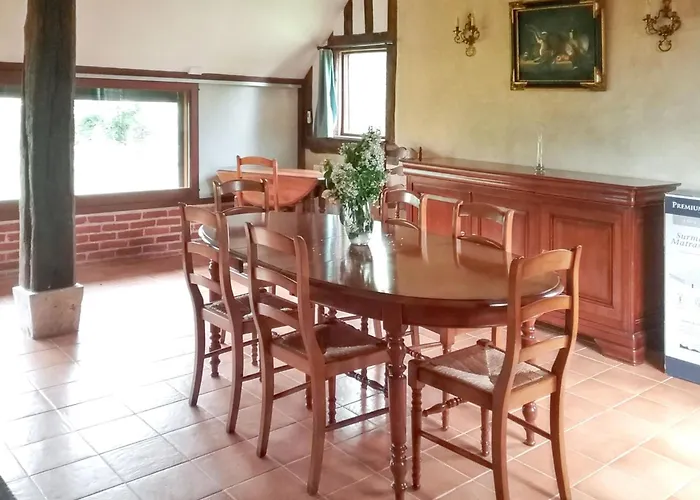 Prázdninový dům Maison Familiale Avec Jardin A Clarbec, 120 M², Jeux Pour Enfants *